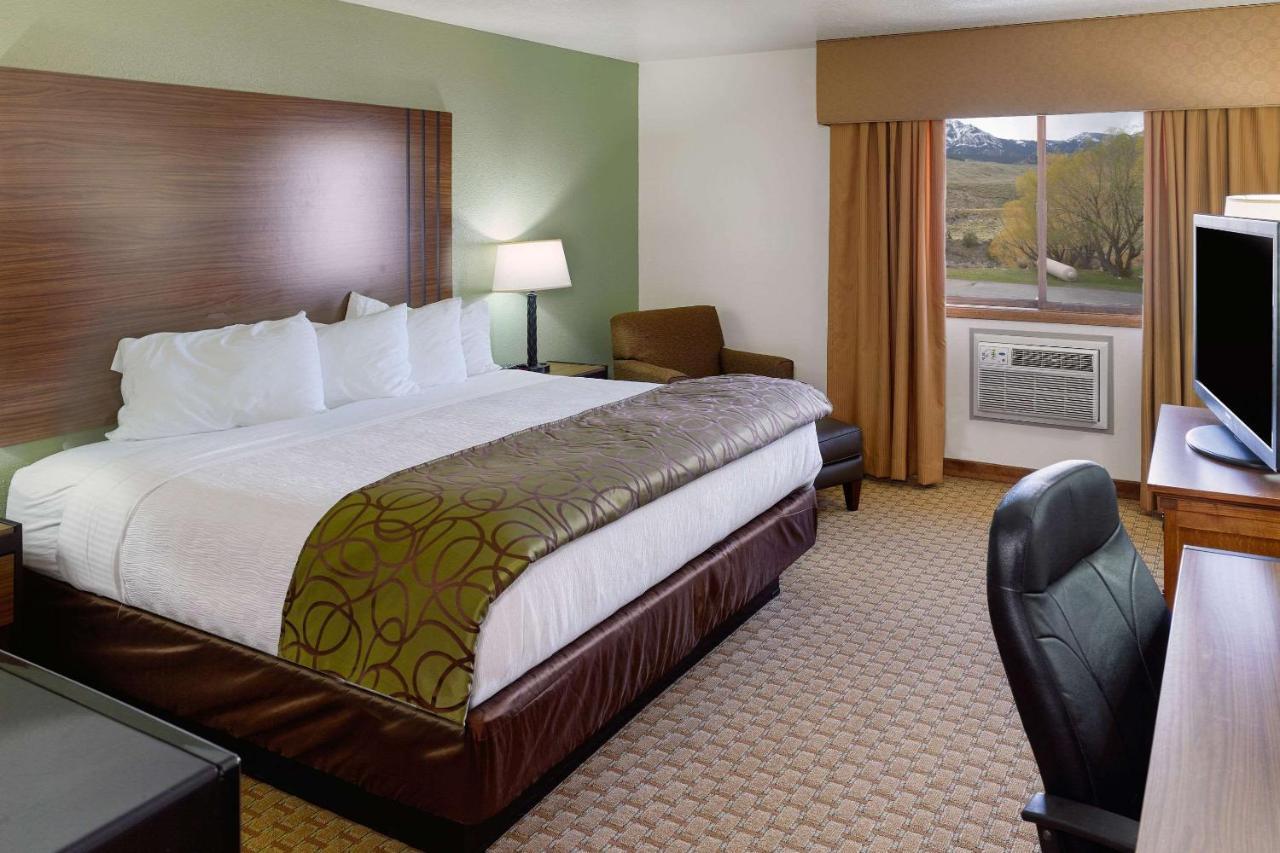 The Ridgeline Hotel At Yellowstone, Ascend Hotel Collection Gardiner Zewnętrze zdjęcie