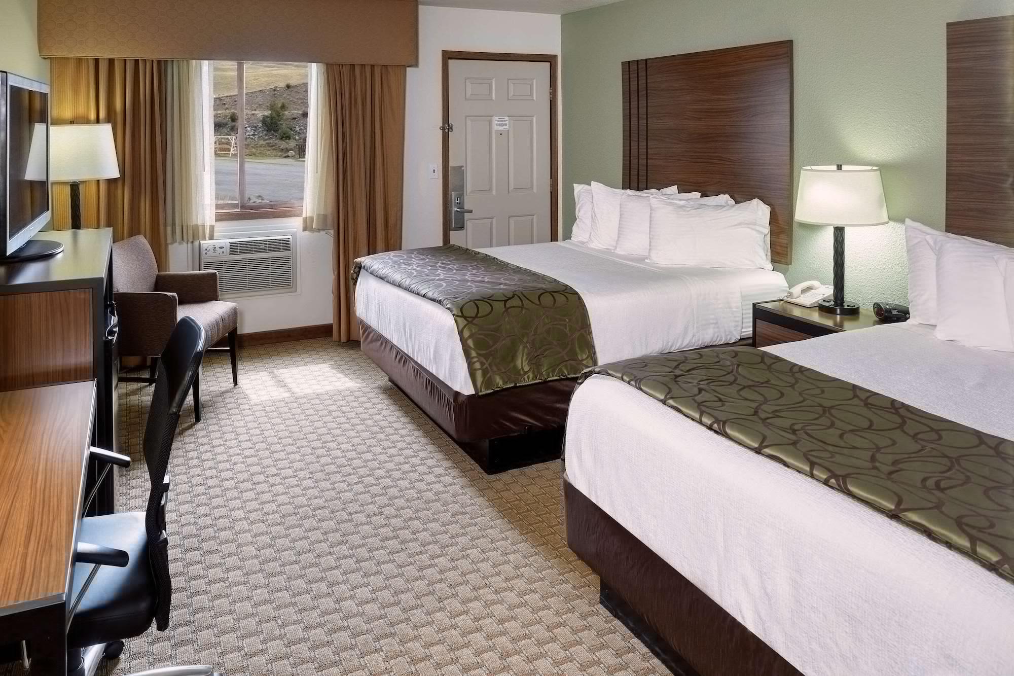 The Ridgeline Hotel At Yellowstone, Ascend Hotel Collection Gardiner Zewnętrze zdjęcie