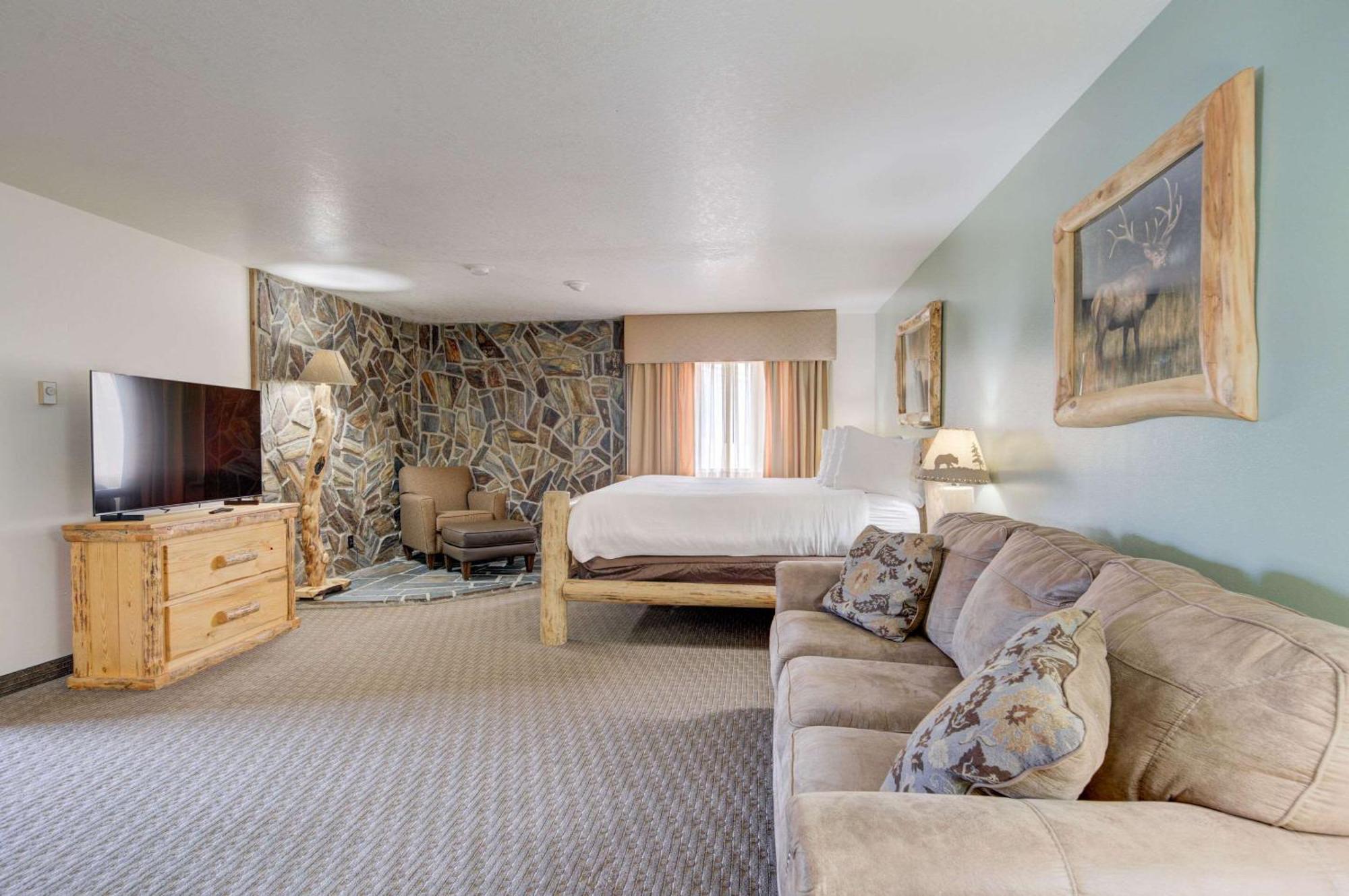 The Ridgeline Hotel At Yellowstone, Ascend Hotel Collection Gardiner Zewnętrze zdjęcie