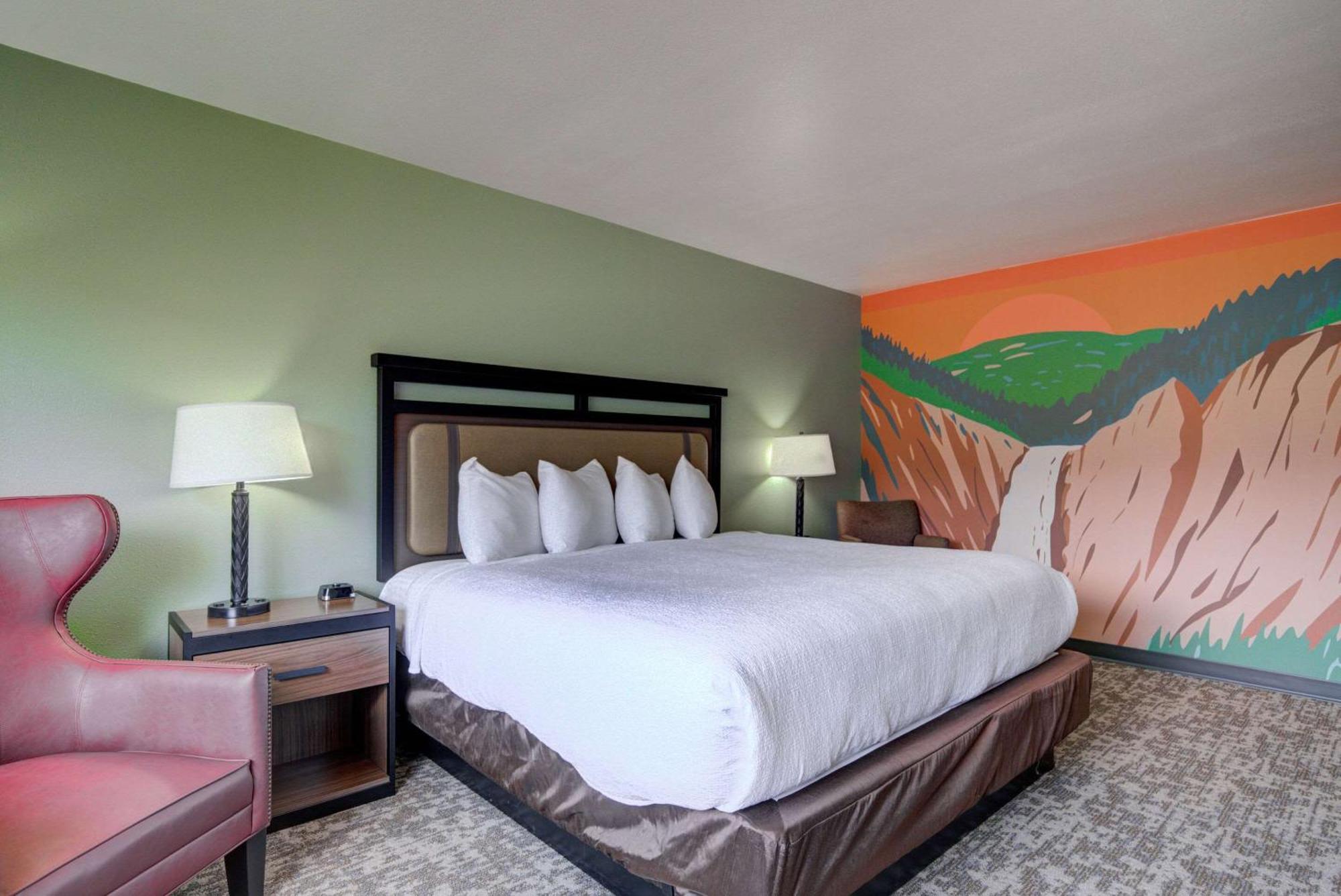 The Ridgeline Hotel At Yellowstone, Ascend Hotel Collection Gardiner Zewnętrze zdjęcie